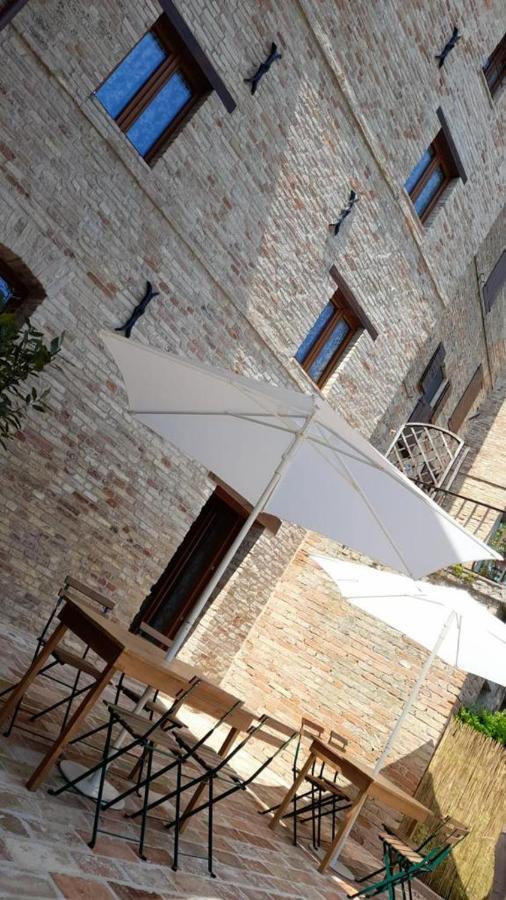 Il Castello Affittacamere Montecosaro  Eksteriør billede